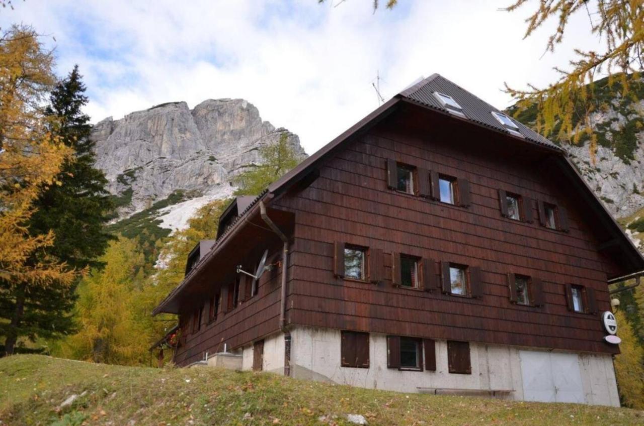 Erjavceva Mountain Hut At Vrsic Pass 호텔 크라니스카고라 외부 사진