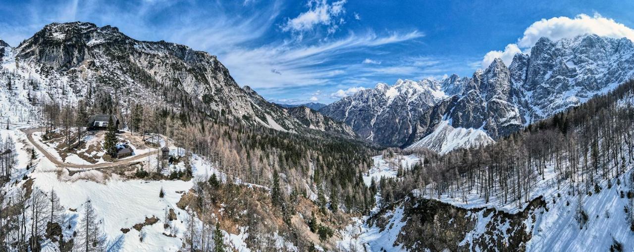Erjavceva Mountain Hut At Vrsic Pass 호텔 크라니스카고라 외부 사진